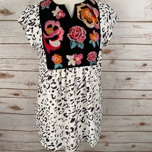 Boutique Embroidery Floral Top